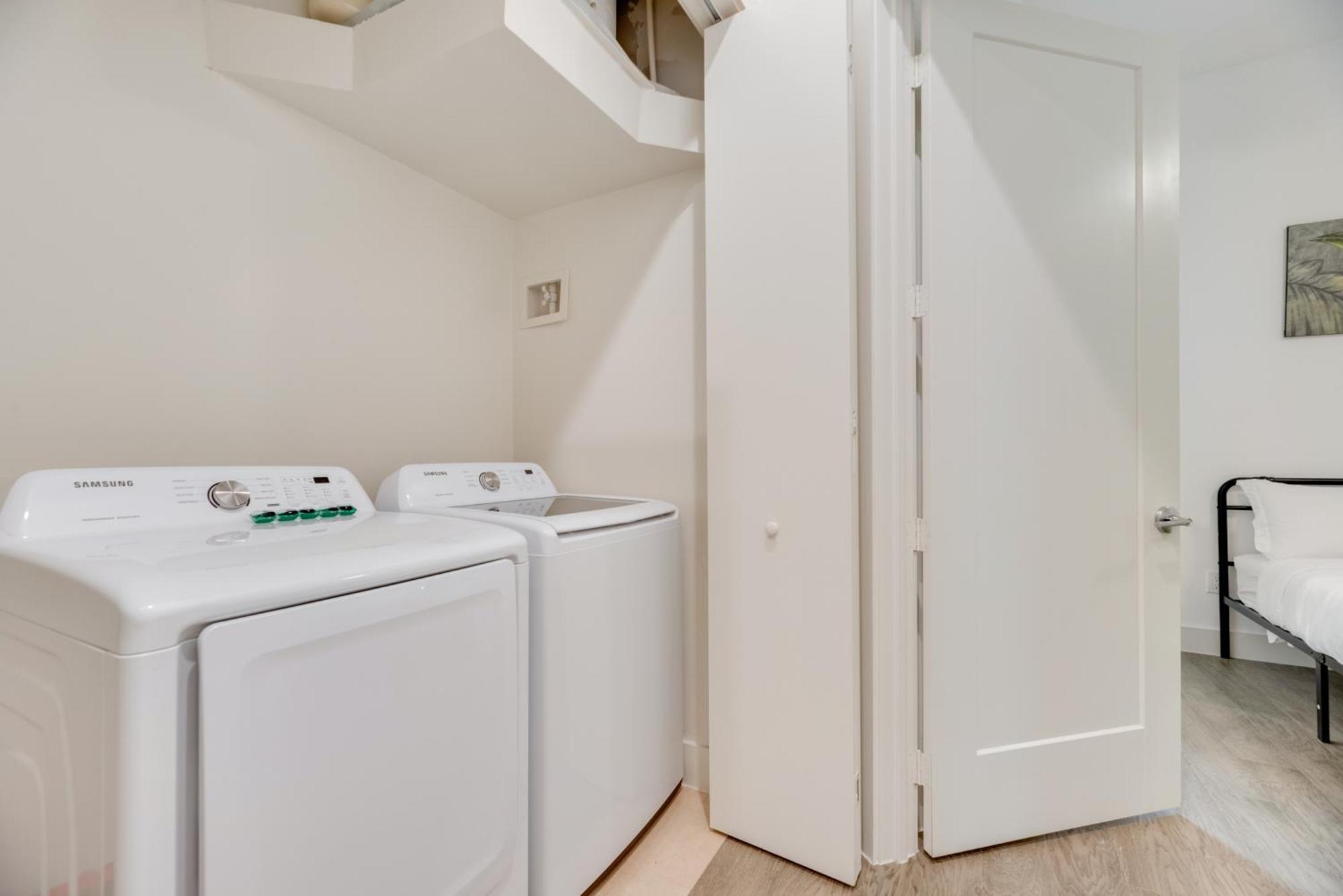 Snazzy Loft Style 2Br I Gym I Parking I Workspace Dallas Exteriör bild